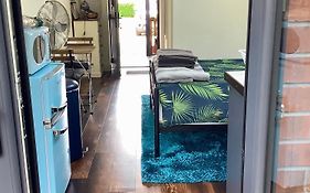 The Snug In Cheltenham, Leckhampton - A Cosy & Unique Space